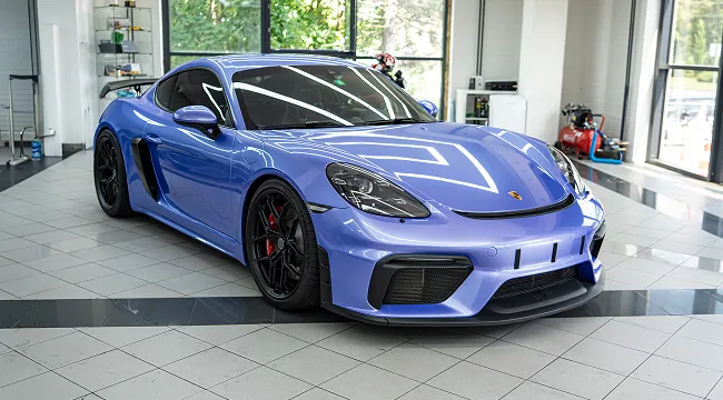 Aplikace fólie Porsche 2 - Wrapstyle Zlín